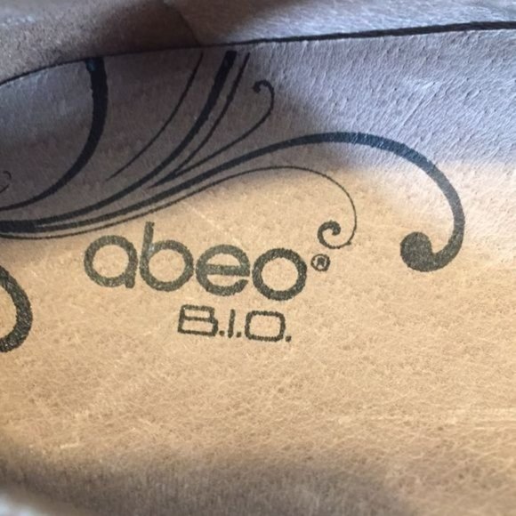 Abeo BIO System Womens Nadine Mary Jane Comfort Shoes Tan Leather size 8N Narrow - Picture 10 of 15